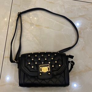 Crossbody purse with Diamond detail